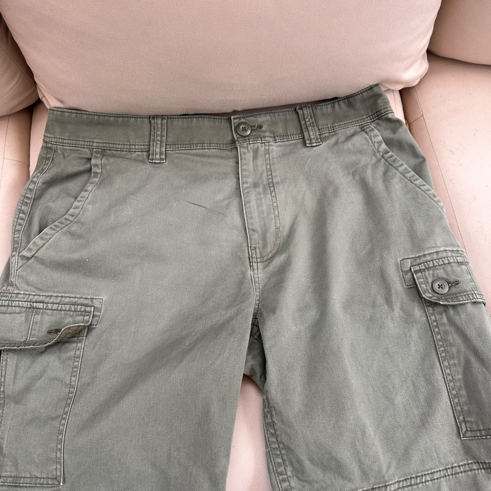 Men’s premium waistband shorts.   Size 38